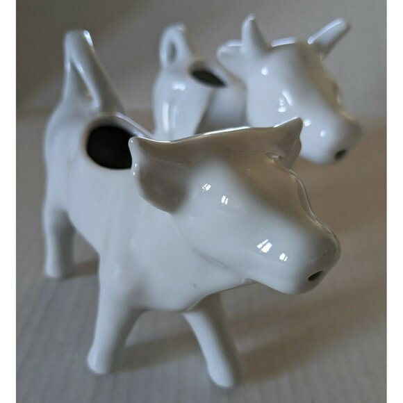 Designer Set Of 2 Torre & Tagus Cow&Calf Milk Cream Jugs Decor White 8*5" ; 7*4" - Picture 3 of 10